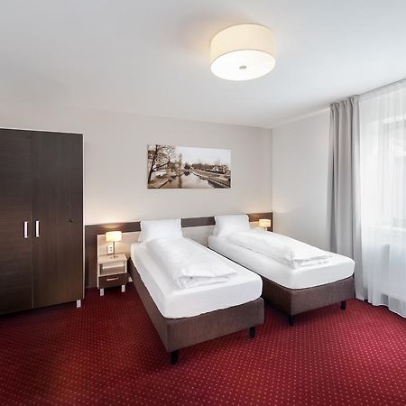 เวลล์เนสส์ เพนซิออน ยู ไจแจนตู Hotel เปิลเซน ภายนอก รูปภาพ